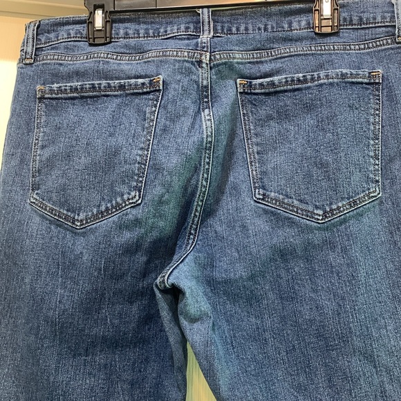 Old Navy Boyfriend Distressed Jeans, size 14 - Picture 3 of 10